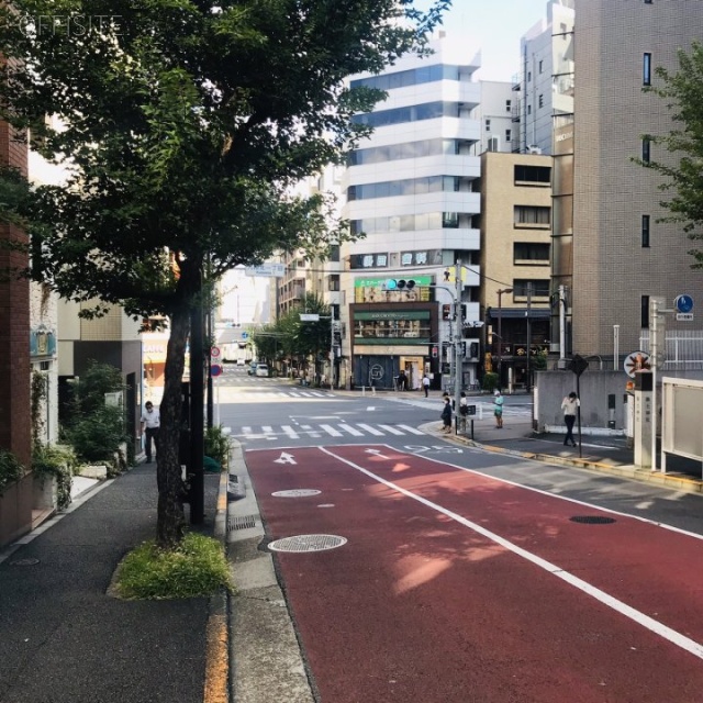 井門九段北ビル ビル前面道路
