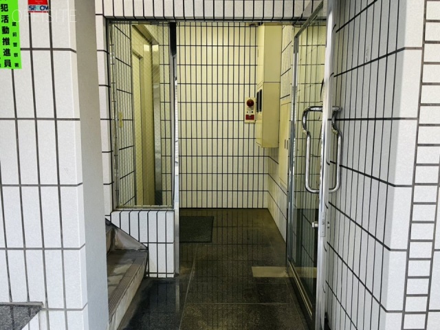 原田ビル オフィスビル出入口