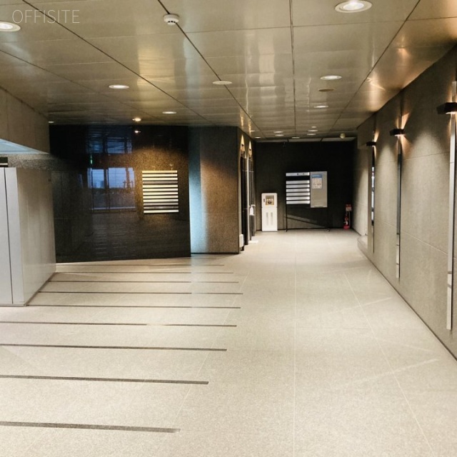 フロンティア代々木 エントランス