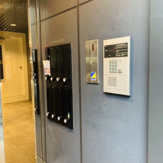 御茶ノ水クロスビル エントランス