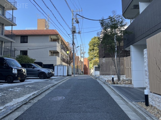 ninetytwo13 前面道路。赤坂、青山方面
