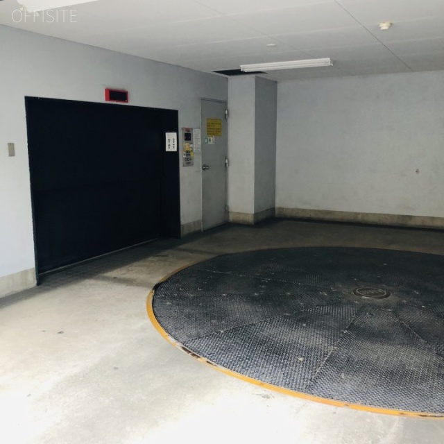 藤原ビル 駐車場