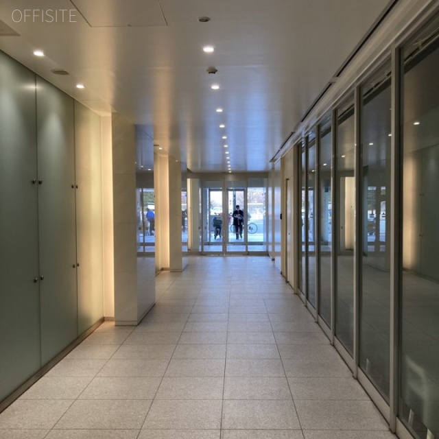 METLIFE青山ビル エントランス