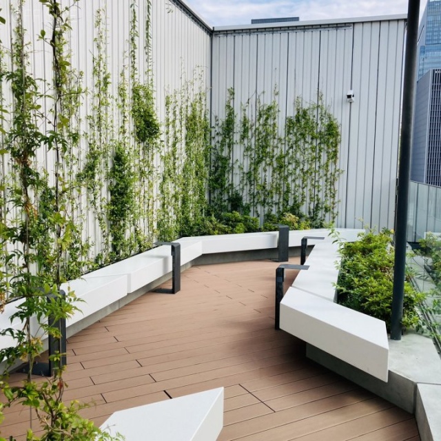 KANDA SQUARE GATE 屋上庭園