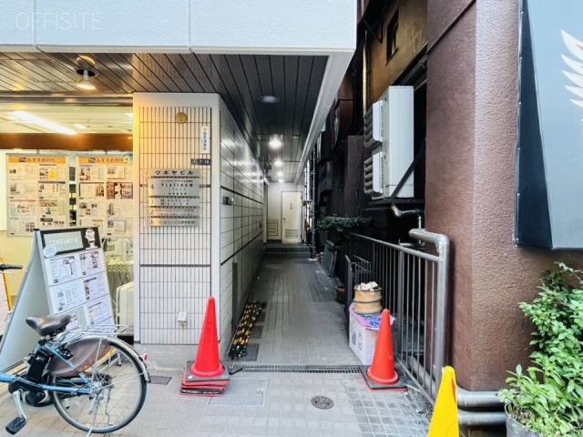 Biz Feel Ichigaya(旧 ツボヤビル) エントランス