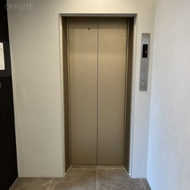 THE CROSS 日本橋人形町 エレベーター