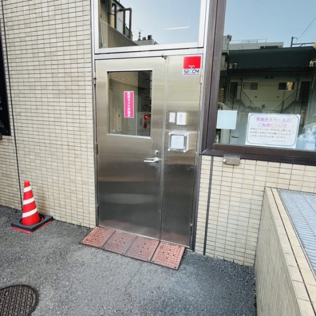 ケイヒン東大井ビル 通用口