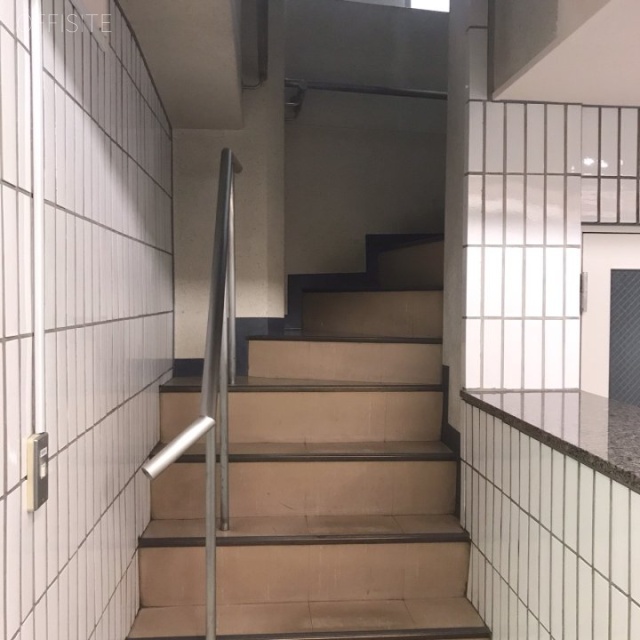 竹橋ビル エントランス