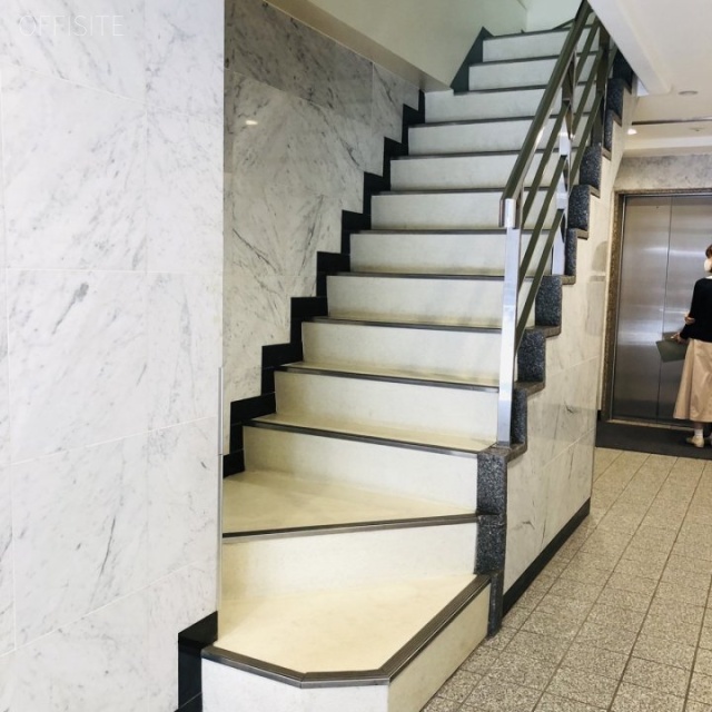 池藤ビル 内階段