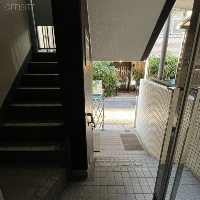 第二日比野ビル エントランス