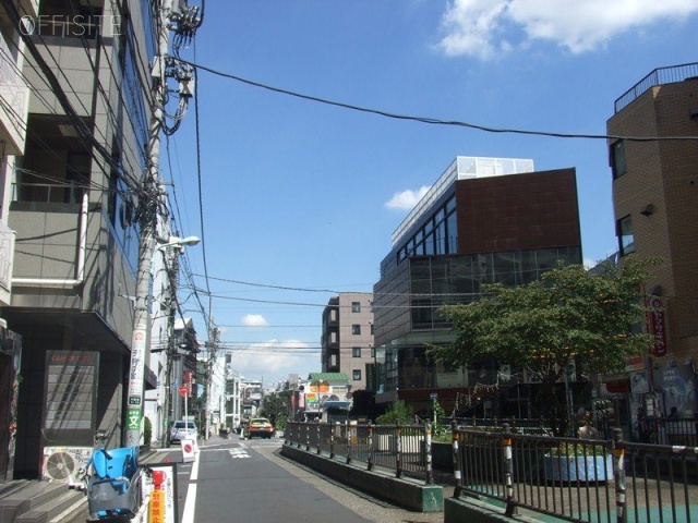 ROOMY生稲 ビル前面道路