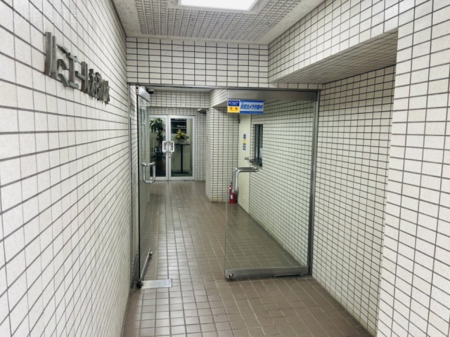 ルミエールお茶の水ビル オフィスビル出入口