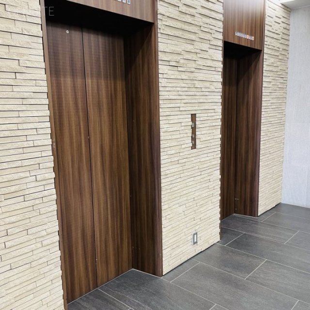 510ビルディング エレベーター