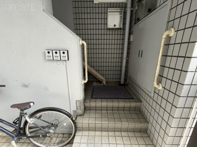 霞ハイツ エントランス