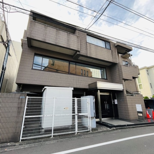 ラグジュアリーヒルズ赤坂ビル 外観