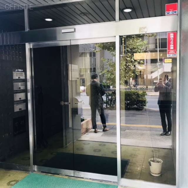 新宿太陽ビル エントランス
