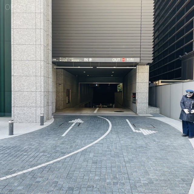 日本生命丸の内ガーデンタワー 駐車場