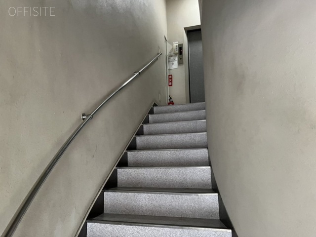 イーグル新橋ビル エントランス