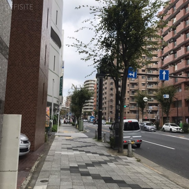 第一ビル ビル前面道路