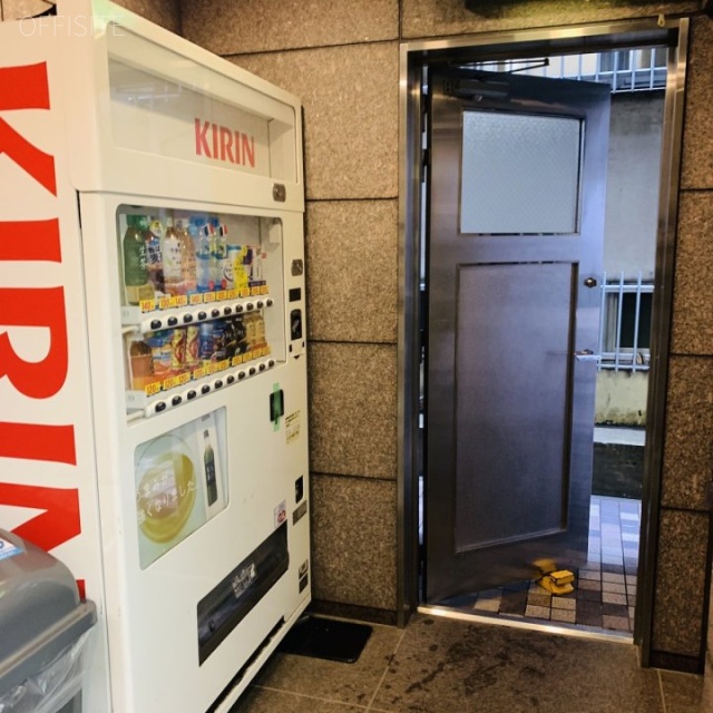 飛栄九段ビル 自動販売機