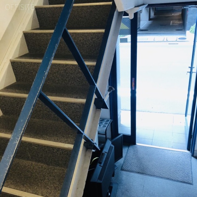 東映堂新川ビル エントランス