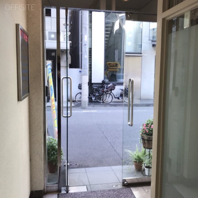 金剛ビル エントランス