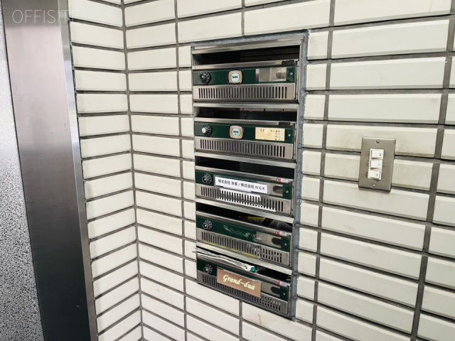 田口ビル エントランス