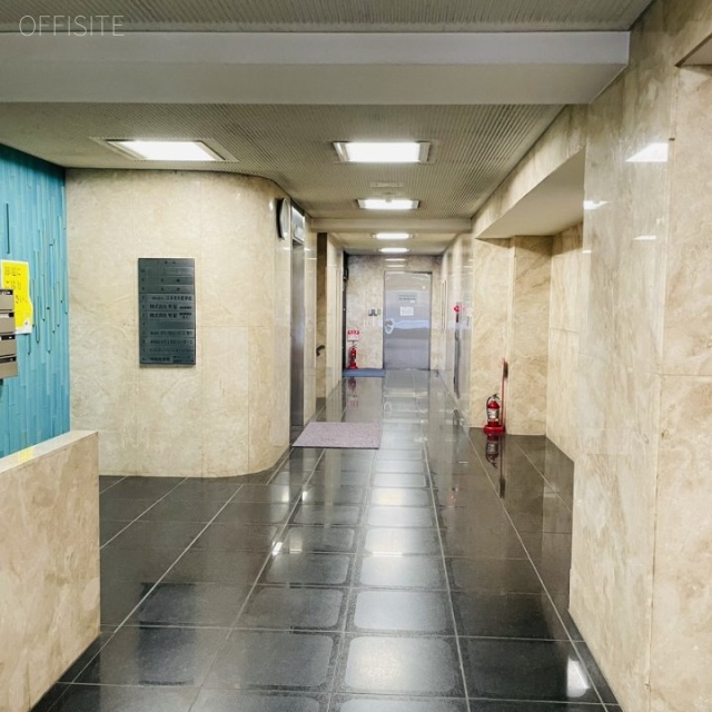 杏林(きょうりん)ビル エントランス