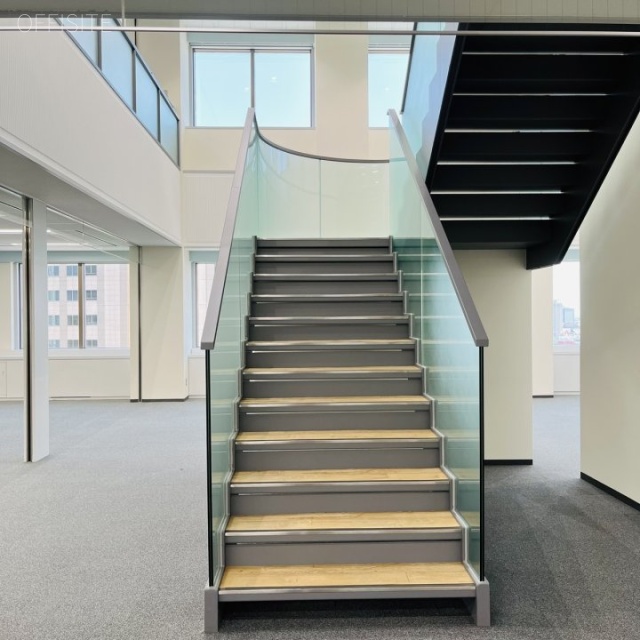 スフィアタワー天王洲 19-20階 室内階段