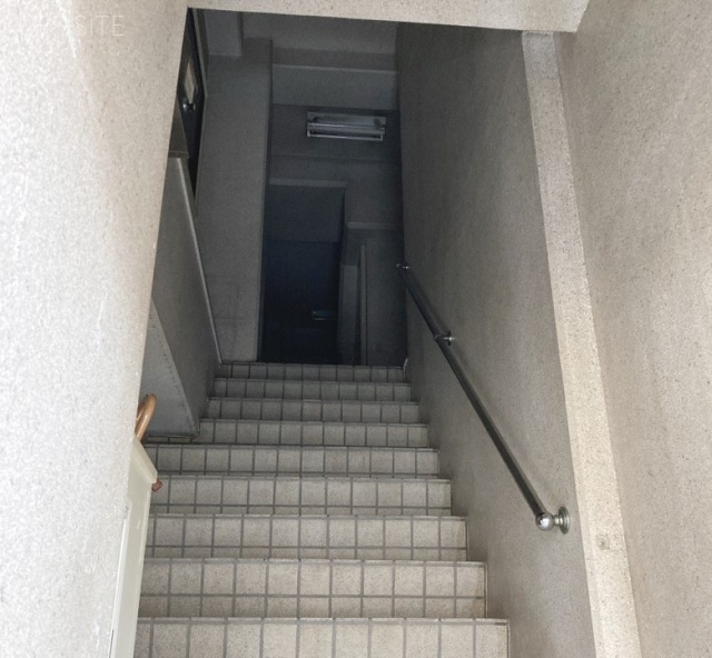 松田ビル エントランス