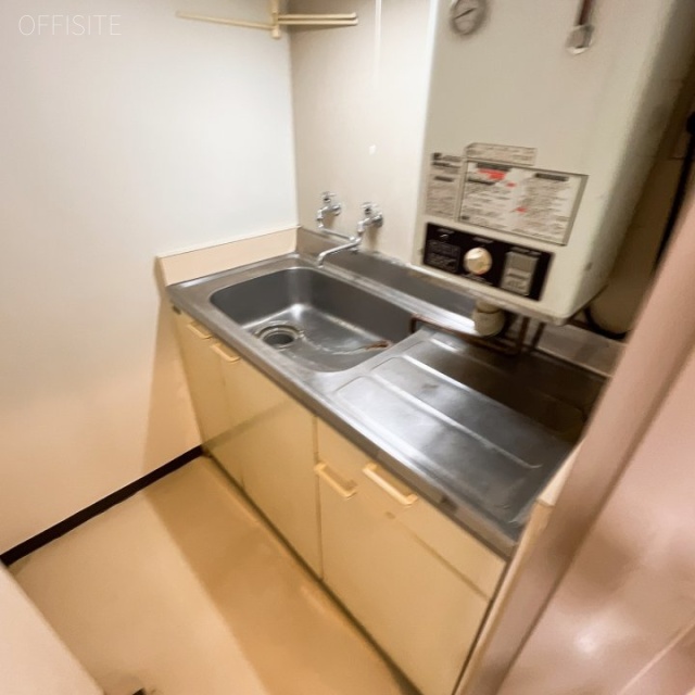 初台村上ビル 給湯スペース