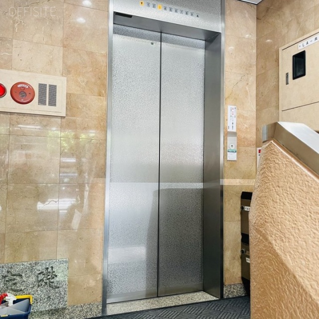 村越ビル エントランス