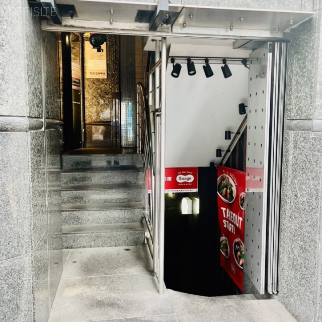 渋谷フランセ奥野ビル オフィスビル出入口