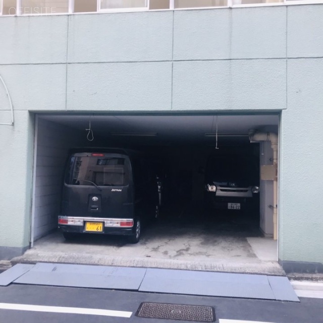 ライオネス浜松町 駐車場