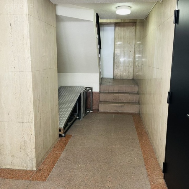 ムゲン日本橋ビル エントランス