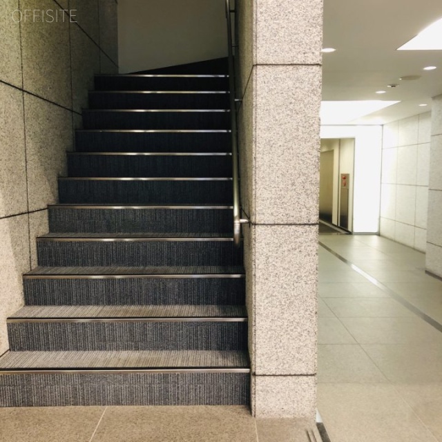 共同ビル一番町 内階段