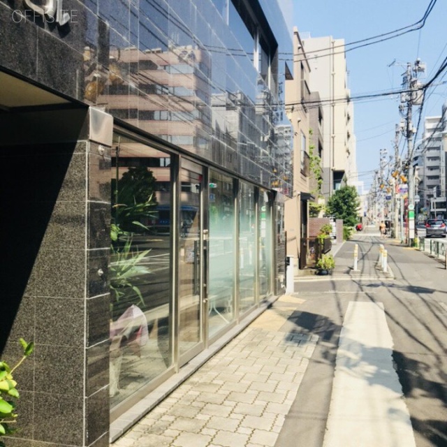 アルカイビル ビル前面道路