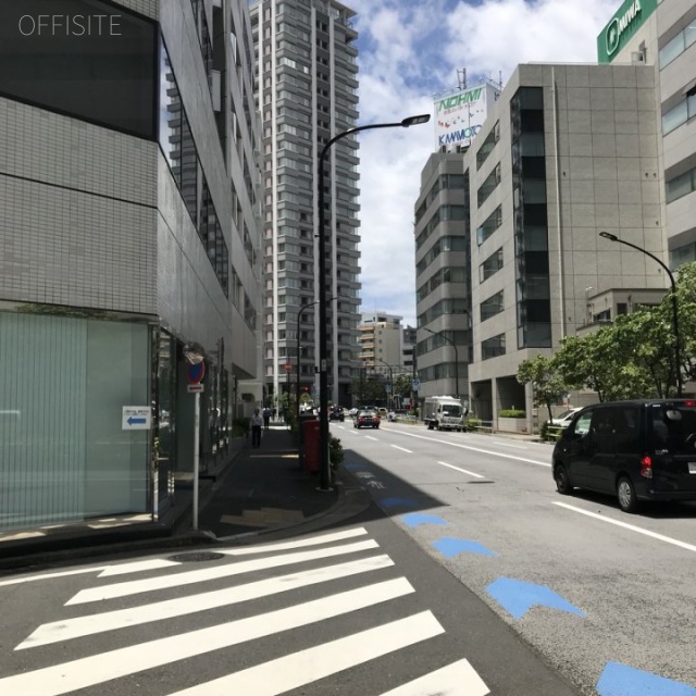 いちご芝公園ビル ビル前面道路
