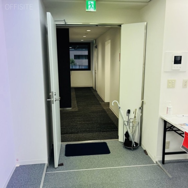 ワイズビル 内装