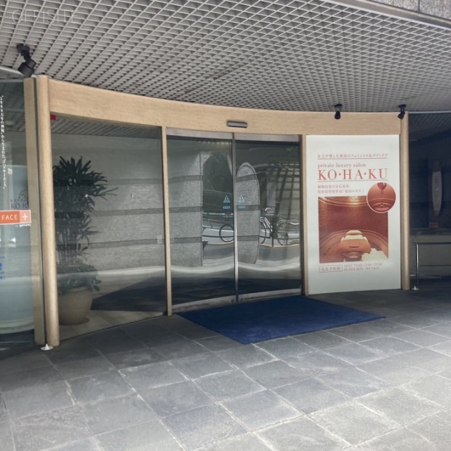 ヤマノ24ビル エントランス