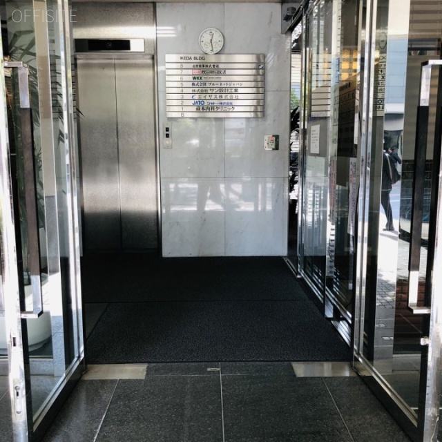 池田ビル エントランス