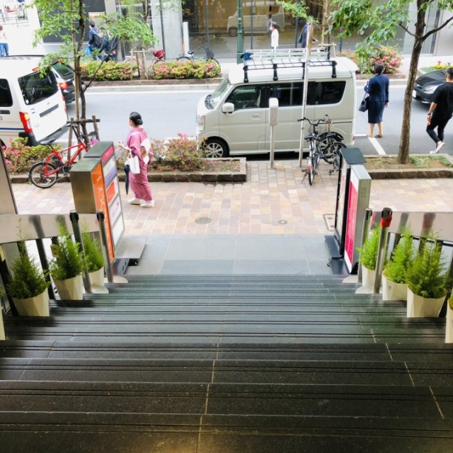 ダイヤモンドビル エントランス