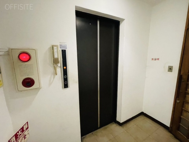 不動前ビル エレベーター