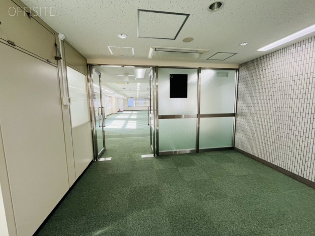 OSビル 内装