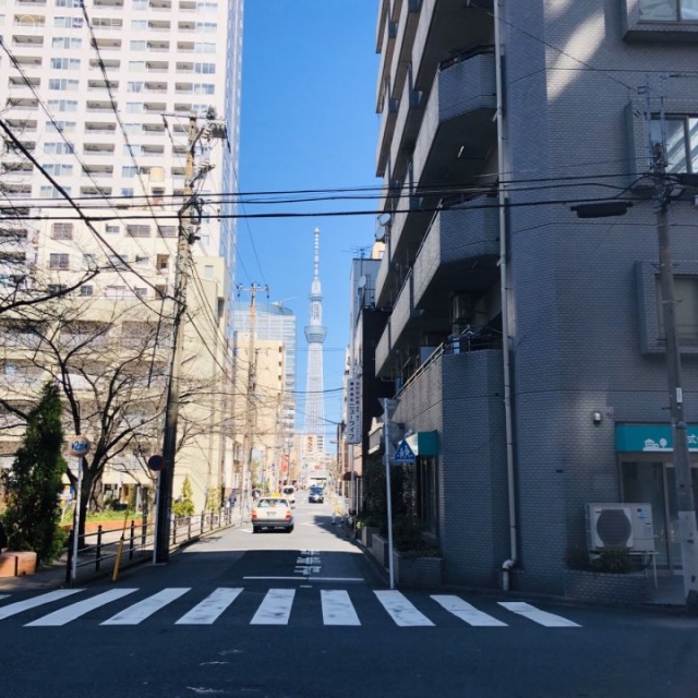 ONEST錦糸町スクエア ビル前面道路