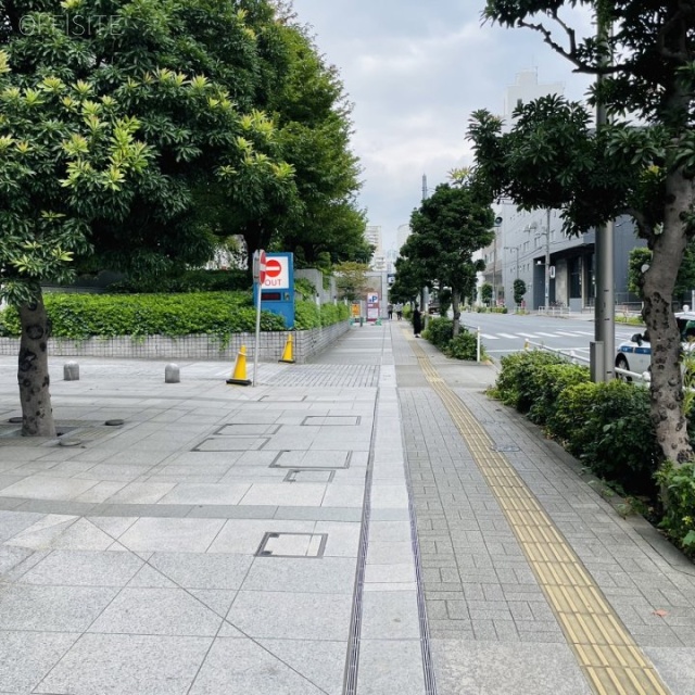 品川シーサイドキャナルタワー ビル前面道路