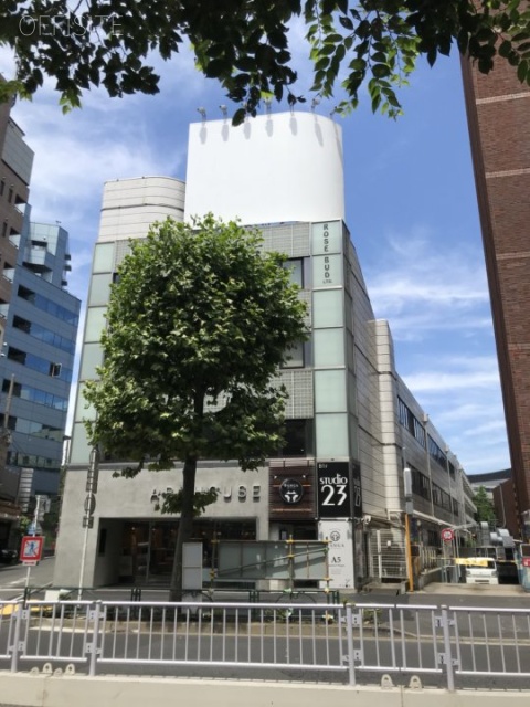 いちご神宮前ビル 外観(正面)