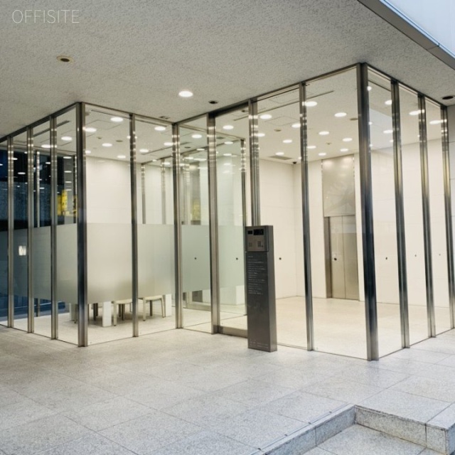 NEWS京橋 エントランス