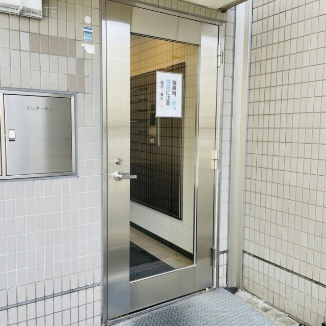 TM小田急ビル 通用口