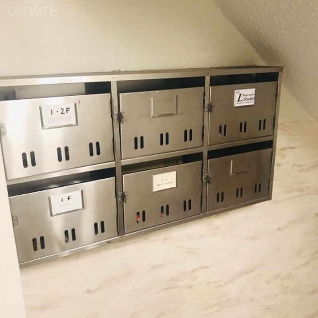 金原ビル 郵便受け